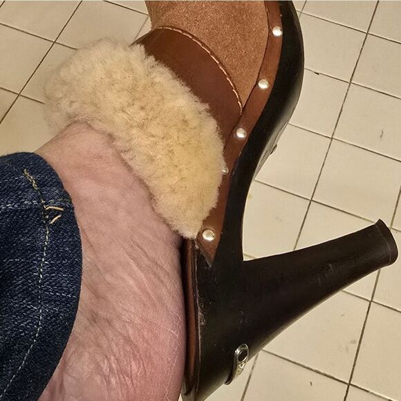 MICHAEL KORS FUR TRIMMED MULES - Picture 4 of 8